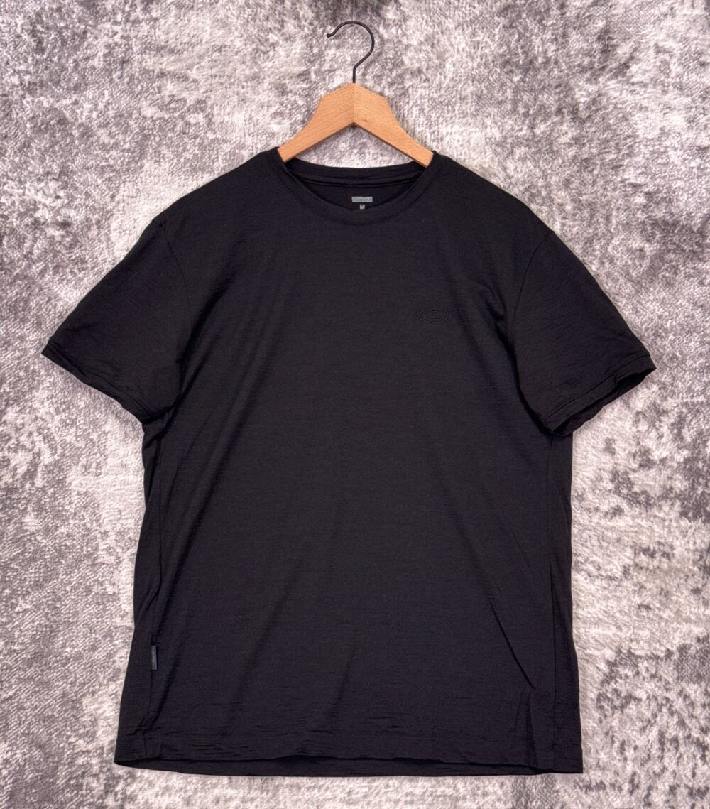 Icebreaker T Shirt Medium Mens 100% Merino Wool Black Crewneck Short Sleeve